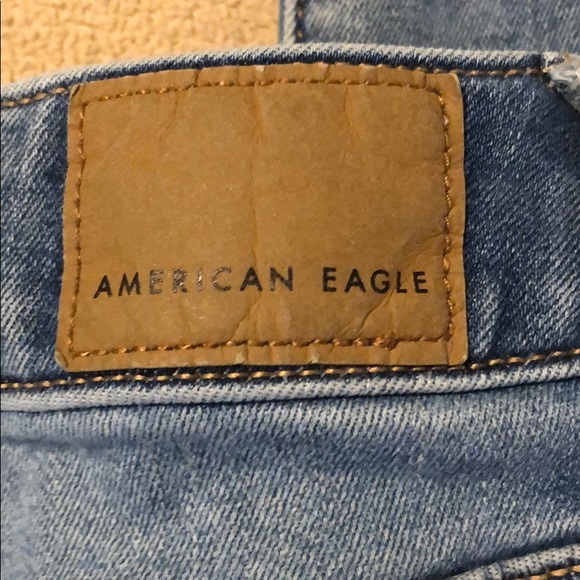 Light Blue AE Jeans - Picture 3 of 9